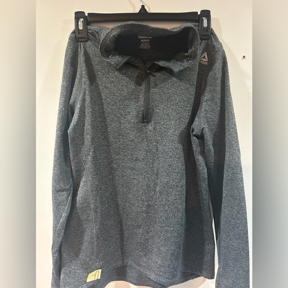 Reebok workout top